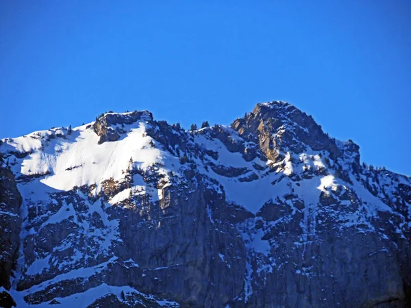 Śnieżny Szczyt Alpejski Haengst Lub Hangst Masywie Górskim Pilatus Schwarzenberg — Zdjęcie stockowe