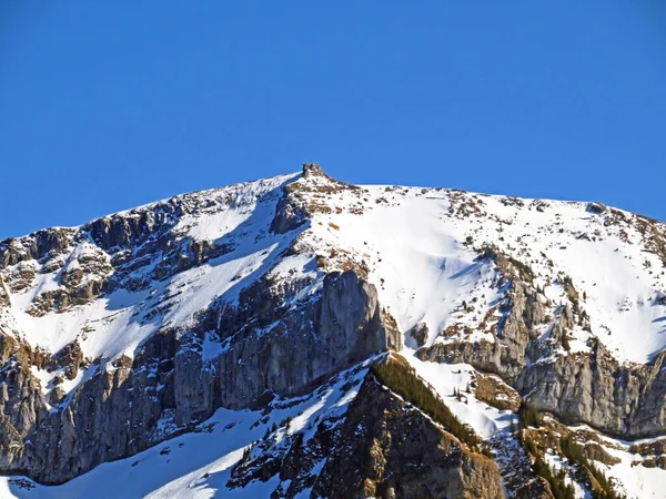 Sněžný Alpský Vrchol Gnepfstein Mittagguepfi Nebo Mittaggupfi Horském Masivu Pilatus — Stock fotografie