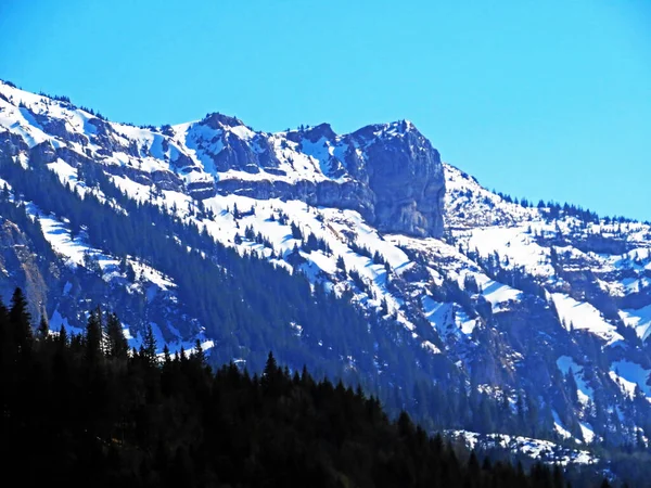 Snowy Alpine Peak Blaue Tosse Swiss Mountain Range Pilatus Emmental — Fotografia de Stock