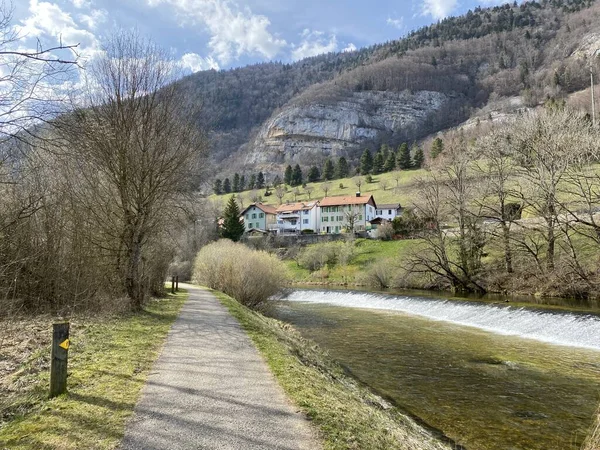 Trails for walking, hiking, sports and recreation in the canyon and along the Orbe river, Vallorbe - Canton of Vaud, Switzerland (Kanton Waadt, Schweiz)
