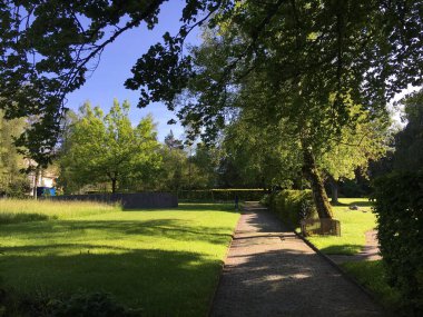 Saint Gallen Feldli Mezarlığı 'na park (Park auf dem Friedhof Feldli, Sankt Gallen), St. Gallen - İsviçre (Schweiz)