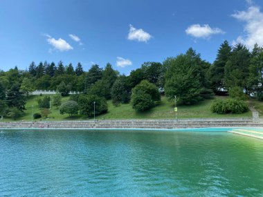 Gezi alanı ve banyo alanı Orahovacko jezero - Slavonya, Hırvatistan (Izletiste i kupaliste Orahovacko jezero - Slavonija, Hrvatska)
