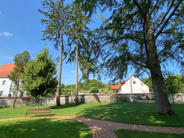 Parque Kutjevo Monumento Arquitectura Del Parque Parque Alrededor Del Castillo — Foto de Stock