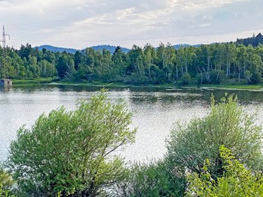 Yapay Potkos Gölü veya Potko Gölü, Fuzine - Gorski kotar, Hırvatistan (Umjetno jezero Potkos ili akumulacijsko jezero Potkos, Fuzine - Gorski kotar, Hrvatska)