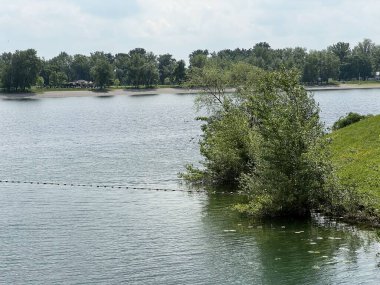 Jarun Gölü (Zagreb, Hırvatistan) - Jarun-Seen oder Zagrebs Jarun-See (Zagreb, Kroatien) - Jezero Jarun ili zagrebacko Jarunsko jezero (Zagreb, Hırvatistan))