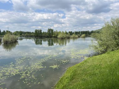 Oresje Gölü veya yapay göl Oresje (Zagreb İlçesi, Hırvatistan) - Oresje-See oder kuenstlicher (Kroatien) - Umjetno jezero Oresje (Sveta Nedelja, Hrvatska)
