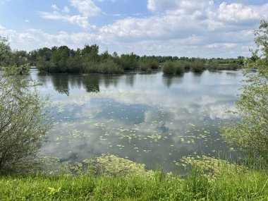 Oresje Gölü veya yapay göl Oresje (Zagreb İlçesi, Hırvatistan) - Oresje-See oder kuenstlicher (Kroatien) - Umjetno jezero Oresje (Sveta Nedelja, Hrvatska)
