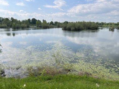 Oresje Gölü veya yapay göl Oresje (Zagreb İlçesi, Hırvatistan) - Oresje-See oder kuenstlicher (Kroatien) - Umjetno jezero Oresje (Sveta Nedelja, Hrvatska)