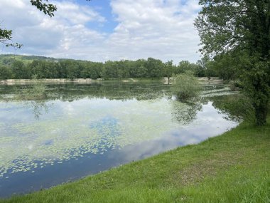 Oresje Gölü veya yapay göl Oresje (Zagreb İlçesi, Hırvatistan) - Oresje-See oder kuenstlicher (Kroatien) - Umjetno jezero Oresje (Sveta Nedelja, Hrvatska)