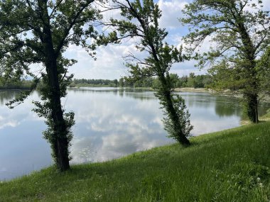 Oresje Gölü veya yapay göl Oresje (Zagreb İlçesi, Hırvatistan) - Oresje-See oder kuenstlicher (Kroatien) - Umjetno jezero Oresje (Sveta Nedelja, Hrvatska)