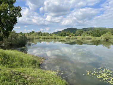 Oresje Gölü veya yapay göl Oresje (Zagreb İlçesi, Hırvatistan) - Oresje-See oder kuenstlicher (Kroatien) - Umjetno jezero Oresje (Sveta Nedelja, Hrvatska)