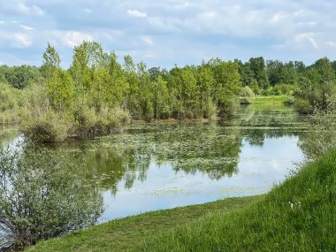 Oresje Gölü veya yapay göl Oresje (Zagreb İlçesi, Hırvatistan) - Oresje-See oder kuenstlicher (Kroatien) - Umjetno jezero Oresje (Sveta Nedelja, Hrvatska)