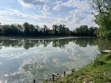 Özel kuşbilimi rezervi Sava - Strmec ve Hırvatistan 'ın Strmec ve balıkçılık alanı - Posebni ornitoloski rezervat Sava Strmec i ribolovna zona jezera Strmec (Sveta Nedelja, Hrvatska)