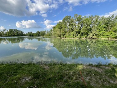 Özel kuşbilimi rezervi Sava - Strmec ve Hırvatistan 'ın Strmec ve balıkçılık alanı - Posebni ornitoloski rezervat Sava Strmec i ribolovna zona jezera Strmec (Sveta Nedelja, Hrvatska)