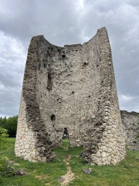 Drnis Castle (Drnis, Hırvatistan) - Die Festung Gradina (Drnis, Kroatien) - Srednjovjekovna utvrda Gradina, tvrdjava Gradina ili Drniska Gradina (Drnis, Hrvatska)