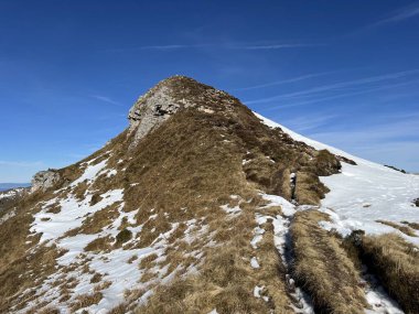 İsviçre 'nin iklim değişikliği ve küresel ısınmanın yol açtığı İsviçre Alplerindeki taze kar örtüsünün hızlandırılmış erimesi, İsviçre - Schweizer Alplerindeki Beschleunigtes Abschmelzen der Neuschneedecke in den Schweizer Alpen
