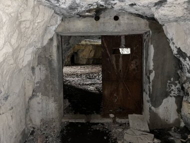 Bern Kantonu yakınlarındaki Schafloch mağarası (Bernese Oberland, İsviçre) - Die Hoehle Schafloch bei Sigriswil im Kanton Bern (Berner Oberland, Schweiz)