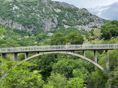 Rjecina kanyonu (Eneo, Flaum, Pflaum veya Fiumara) denize dökülmeden önce - Rjecina Nehri, Hırvatistan - Kanjon Rjecine (Ricina ili Recina) prije usca u more - rijeka Rjecina (Rijeka, Hrvatska, Hrvatska))