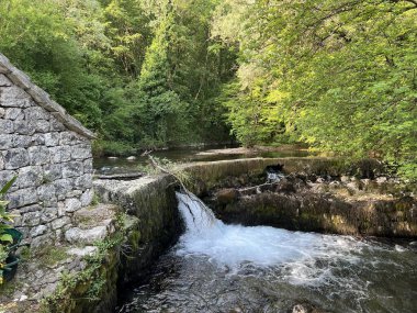 Korunan kültür mirası Grabske mlinice (Trilj, Hırvatistan) - Zasticeno kulturno dobro Grabske mlinice ispod izvora rijeke Grab