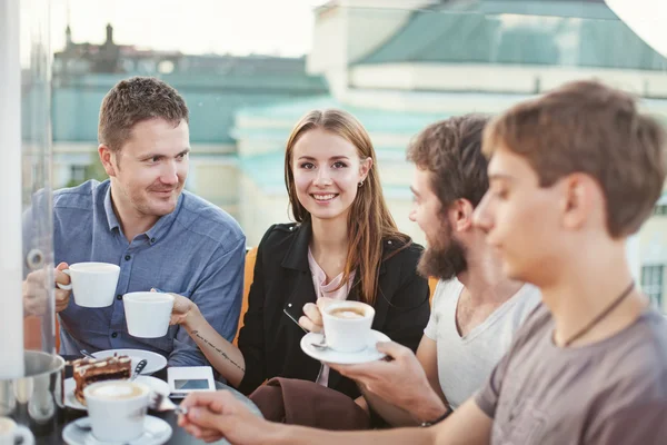 People enjoying coffee together — Stock Photo, Image