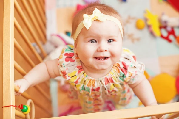 Piękne cute dziewczynka — Stockfoto