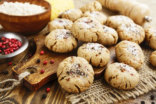 Kue oatmeal garam dengan keju dan lada — Stok Foto