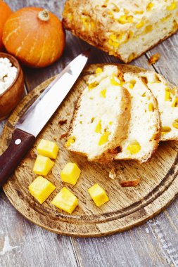 Pasta kabak ve peyniri ile 