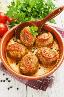 Lahana ile et pirzola 