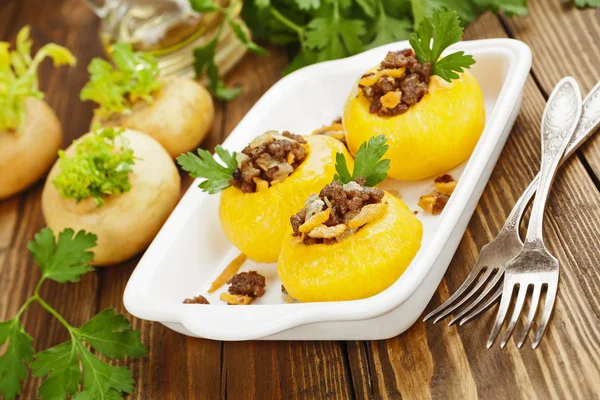 Turnip stuffed with minced meat — Stock Photo, Image