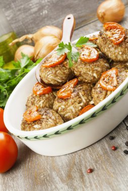 Lahana ile et pirzola 