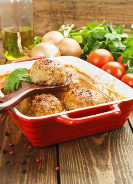 Lahana ve pirinç ile et pirzola 