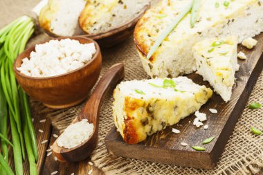 Pirinç pasta peynir ile 