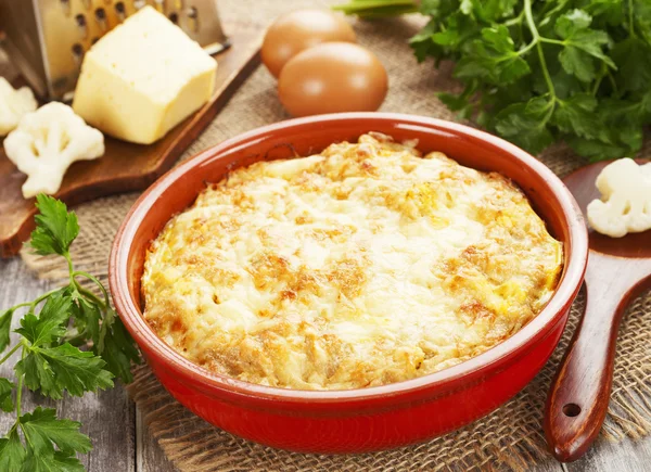 Cauliflower baked with cheese and eggs — Stock Photo, Image