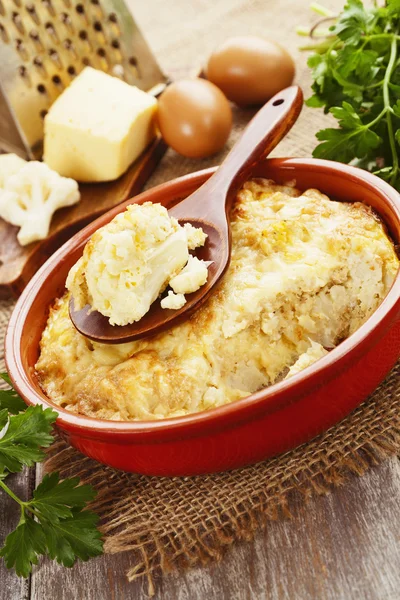 Cauliflower baked with cheese and eggs — Stock Photo, Image