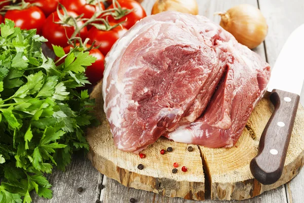 Raw meat on the table — Stock Photo, Image