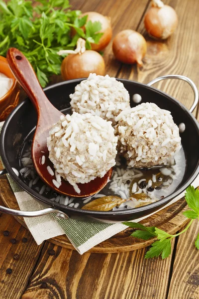 Almôndegas com arroz — Fotografia de Stock