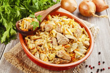 etli haşlanmış lahana