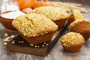 Ev yapımı kabak kekler 