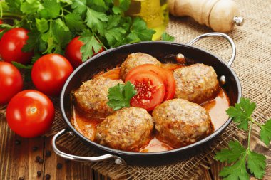 Lahana ile et pirzola 