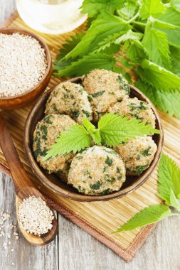 Nettles ile Beşamel sos