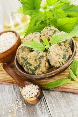 Nettles ile Beşamel sos