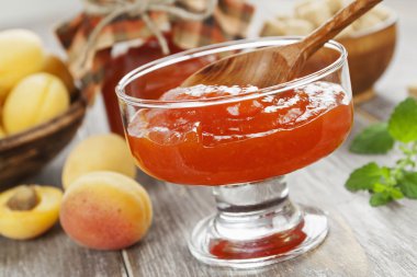 taze kayısı reçeli 