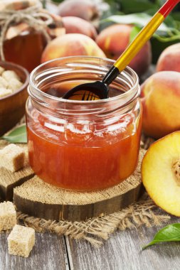 Taze şeftali reçeli 