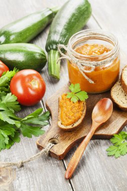 Ev yapımı kabak püresi