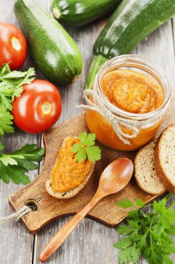 Ev yapımı kabak püresi