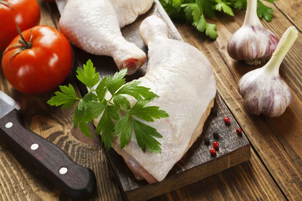 Raw chicken legs — Stock Photo, Image