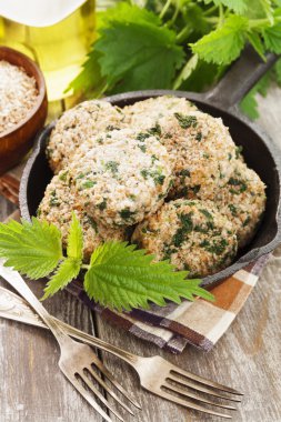 Nettles ile Beşamel sos