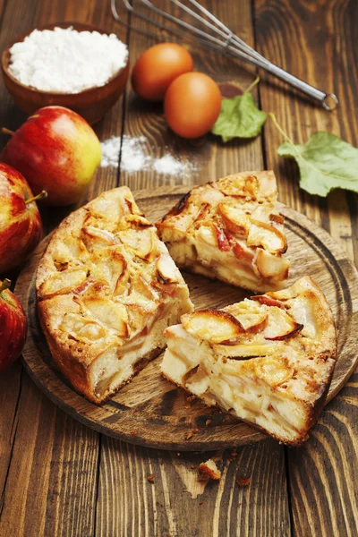 Яблочный пирог, Шарлотта — стоковое фото