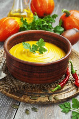 Balkabağı çorbası.