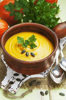 Balkabağı çorbası.